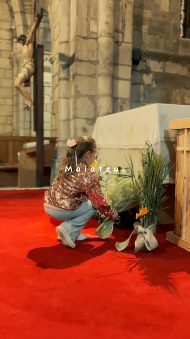 [#SanviLH]
Hilabete honetan, 1., 2. eta 3. mailako txikiak Estibalizera joan dira ⛪
Arabako zaindaria bisitatzeko plan polit-polita 🙌🌿✨
———
Este mes, los txikis de 1.º, 2.º y 3.º han ido a Estíbaliz ⛪
Un paseo muy especial para visitar a la patrona de Álava 🙌🌿✨

#sanviatorvitoriagasteiz #maiatza